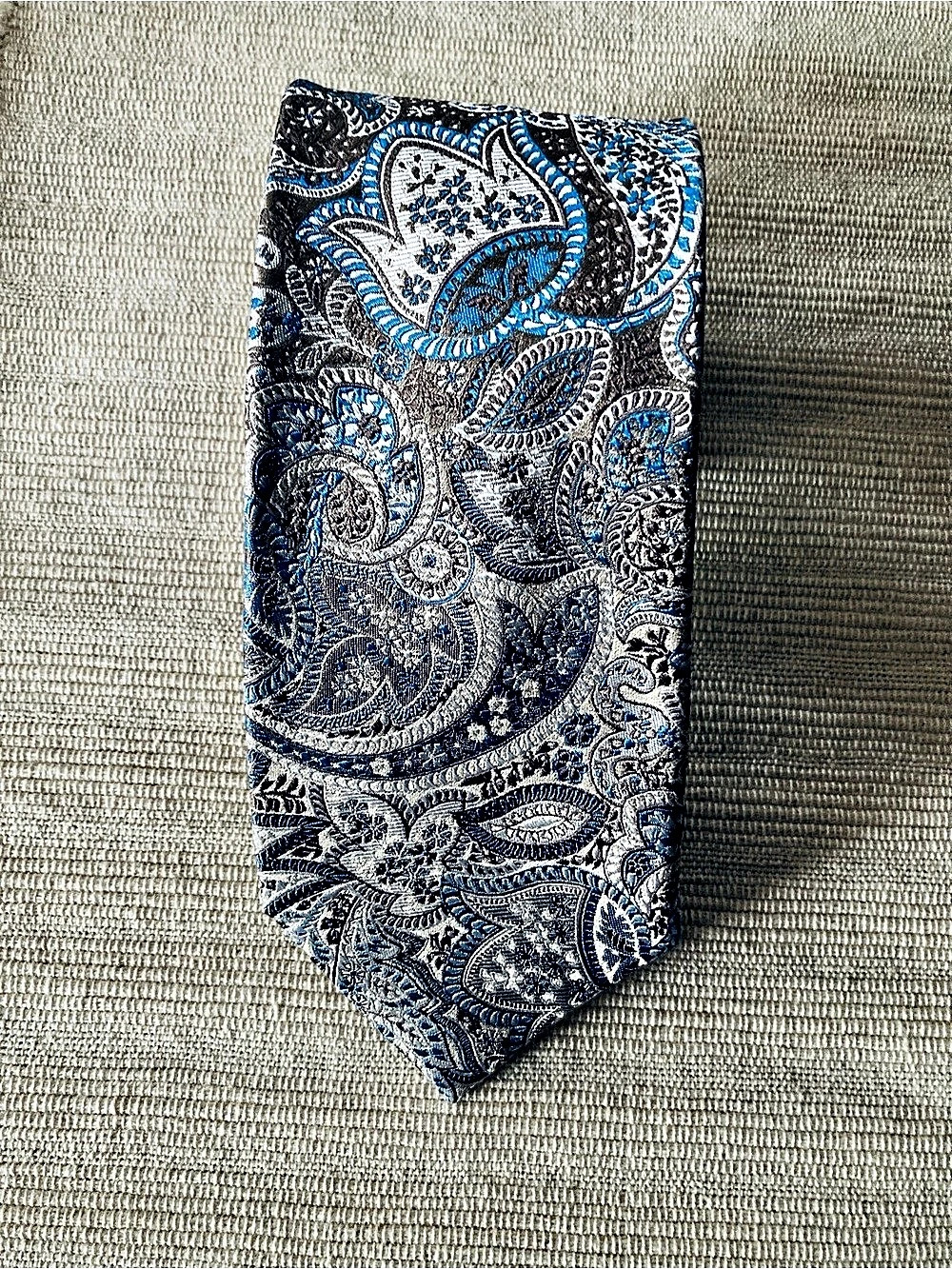 Joe Joseph Abboud Men's Paisley Tie in Blue & Brown NWT. 59x3.1/2 Inches